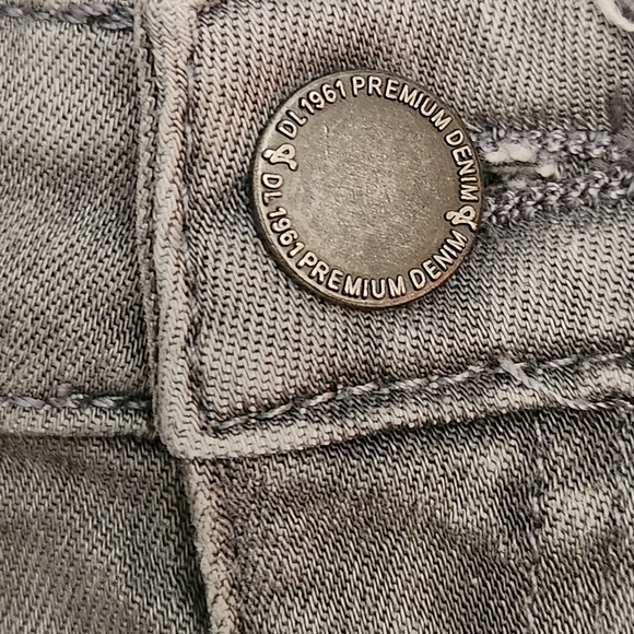 Dl1961 Chloe Skinny Frayed Hem Jeans Size 2 Color Grey or Howl - Picture 4 of 16